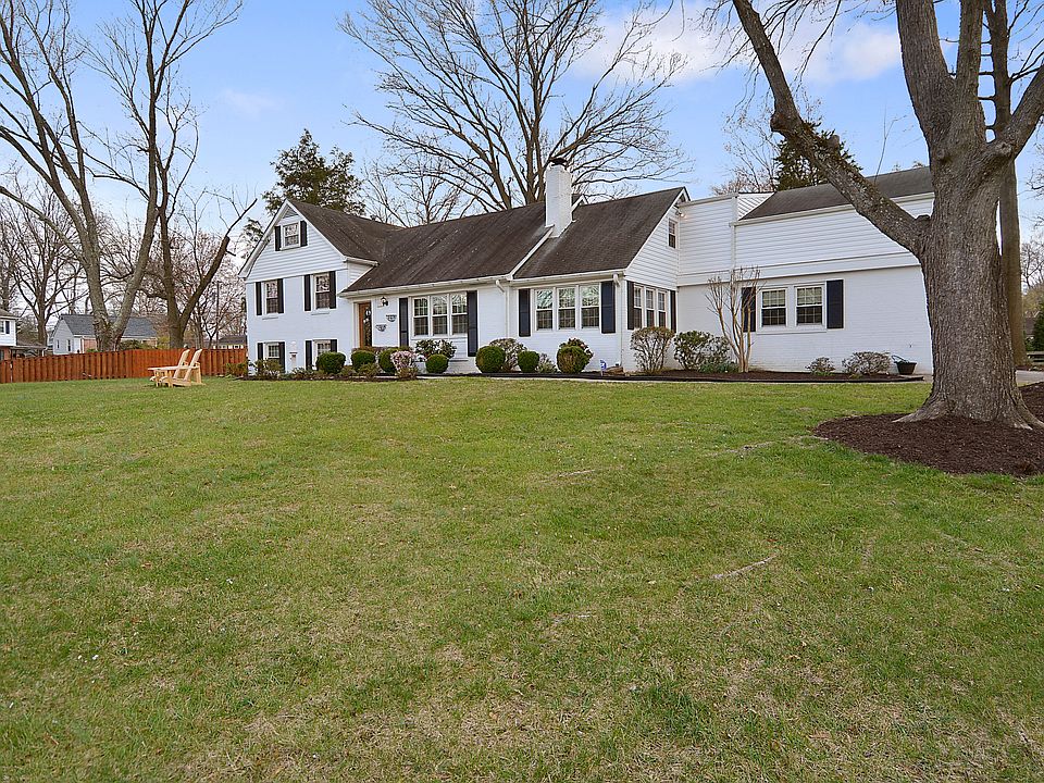 1st image of 1111 Anesbury Ln