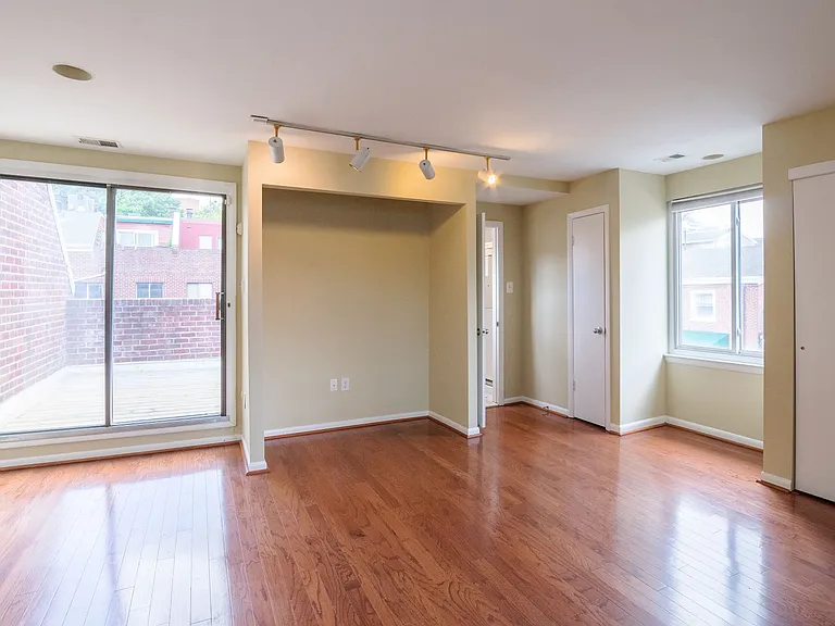 801 Addison St #B — Photo 28