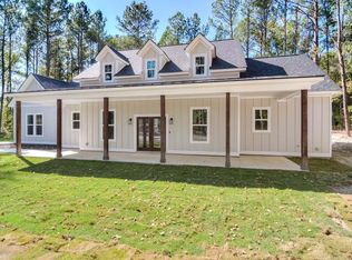 6684 Luckeys Bridge Rd, Dearing, GA 30808