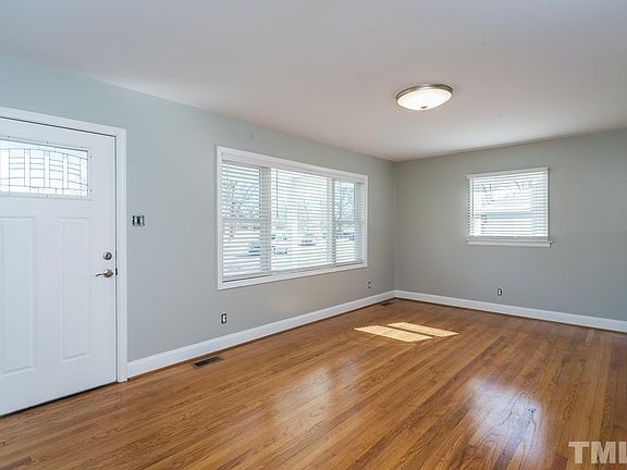 2nd image of 420 Hyde St