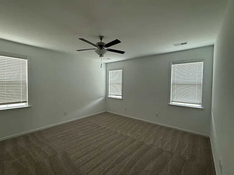 12 Thorne St — Photo 6