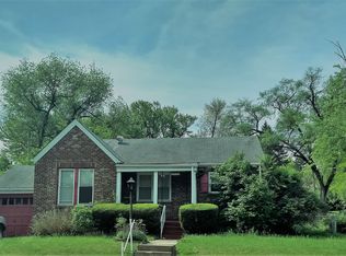 9038 Pallardy Ln, Saint Louis, MO