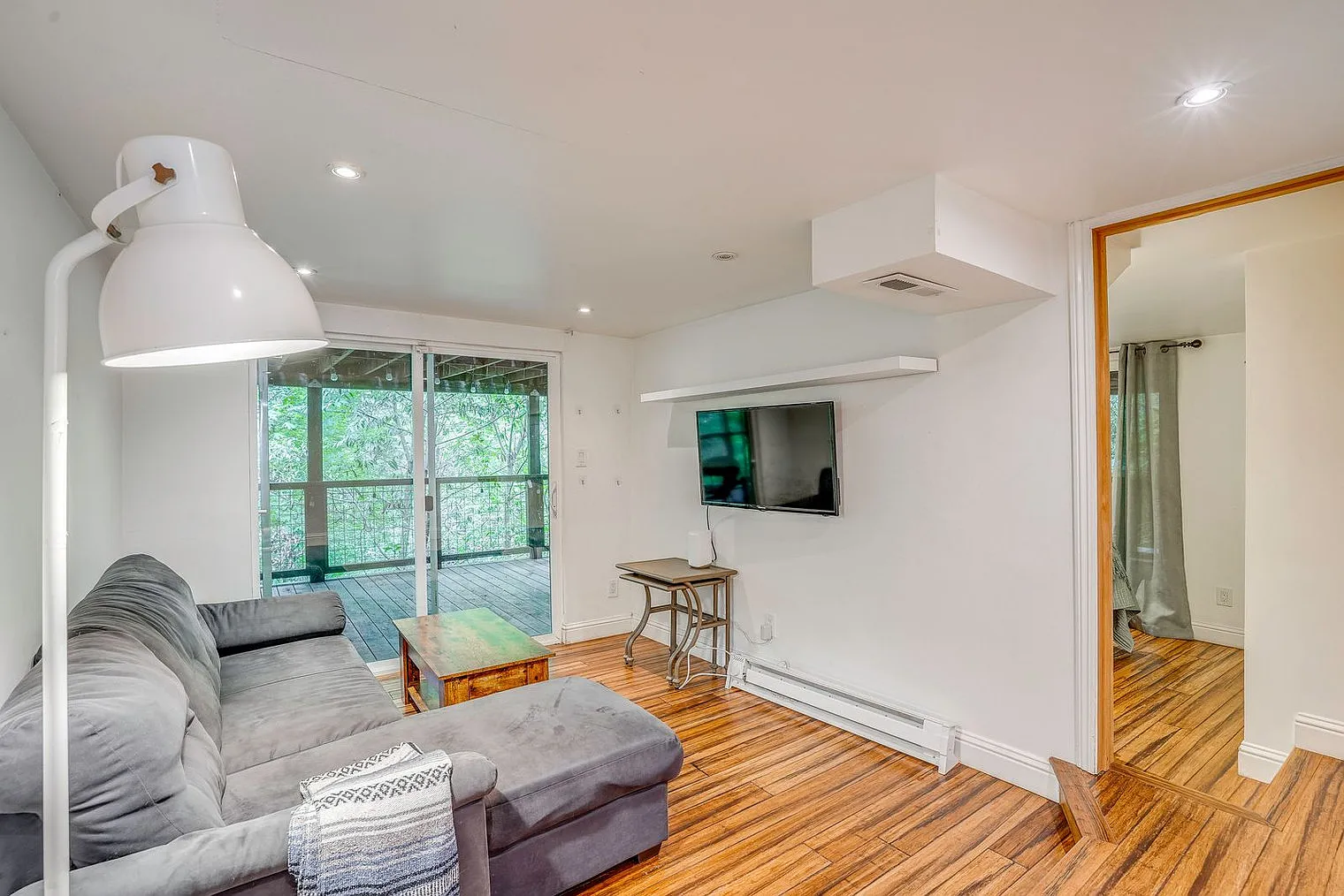 2 bed, 2.0 bath, 1496 sqft, $3,402 — Photo 2