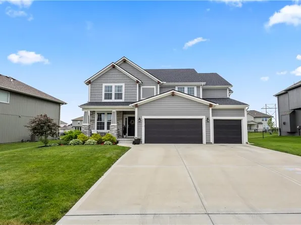 24315 W 58th Pl, Shawnee, KS 66226