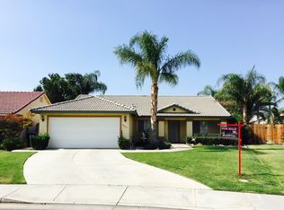 4211 Lismore Ln, Bakersfield, CA 93313