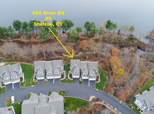 560 River Rd APT 9, Seymour, CT 06483