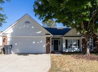 14205 Carriage Lake Dr, Charlotte, NC 28273