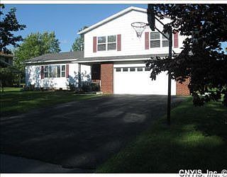 5th image of 4909 Yeaworth Ln