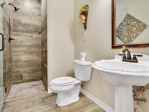 5th image of 5813 Valley Spruce Dr