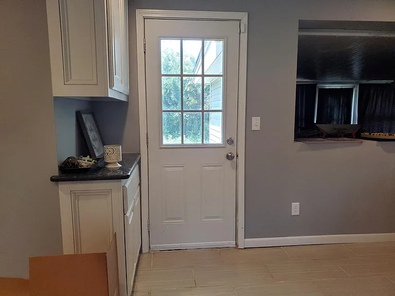 5929 Crestview Dr — Photo 13