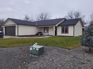 250 NW Jewell Dr, Irrigon, OR 97844