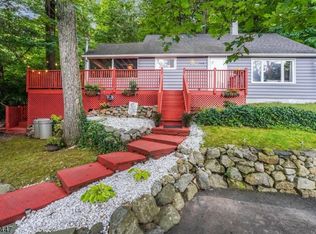 348 Cupsaw Dr, Ringwood, NJ 07456