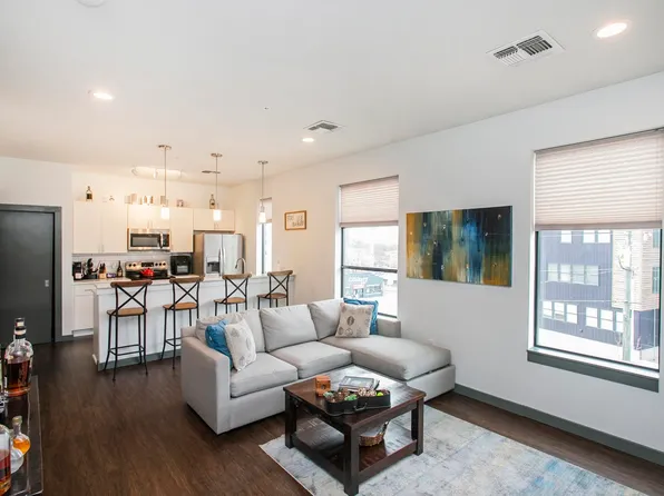 1900 12th Ave S APT 403, Nashville, TN 37203