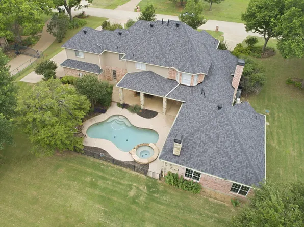 303 Highland Ct, Double Oak, TX 75077