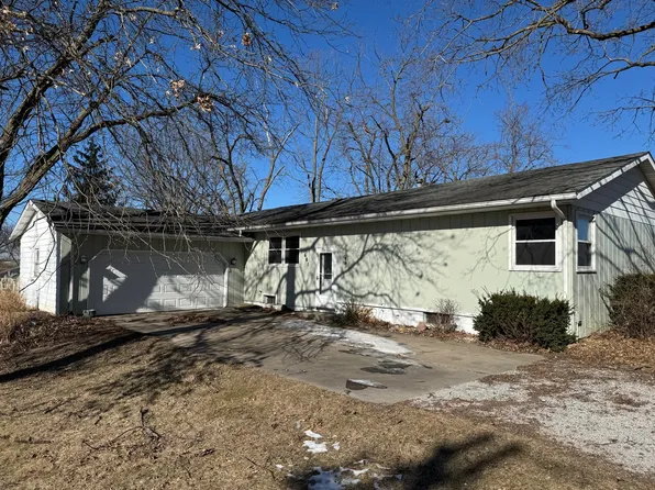 601 N Main St, Deer Creek, IL 61733