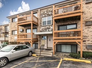 5117 N East River Rd UNIT 3A, Chicago, IL 60656