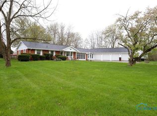 22167 W River Rd, Grand Rapids, OH 43522