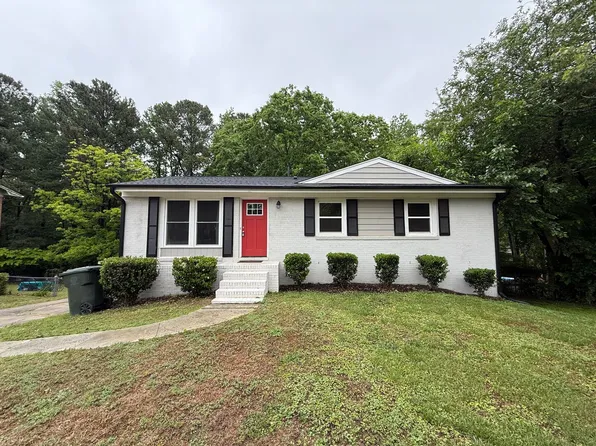 2809 Newark Dr, Raleigh, NC 27610