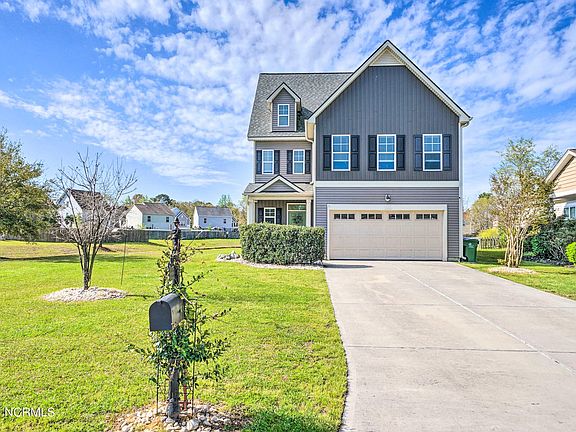 3rd image of 305 Pebble Shore Dr