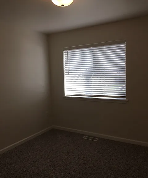 1150 Dahnovan Dr — Photo 13