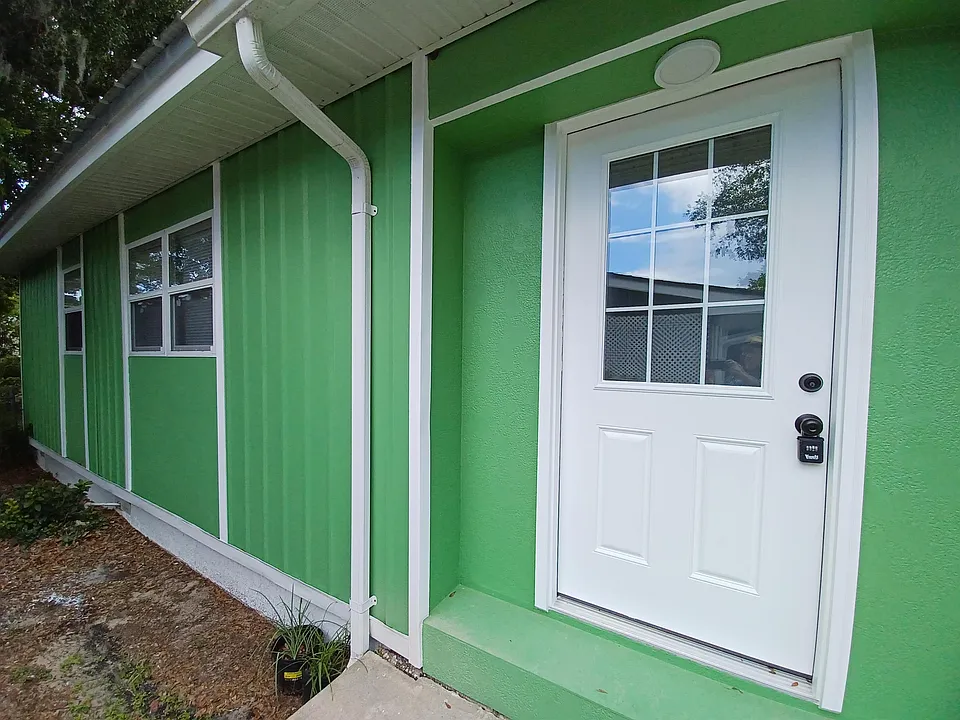 103 Catalina Cir