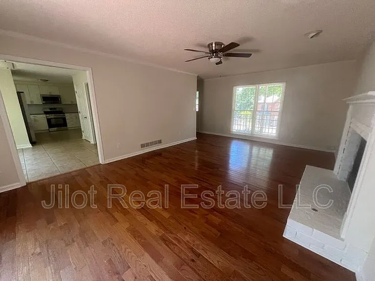 4707 Brazil Wood Ct NW — Photo 6