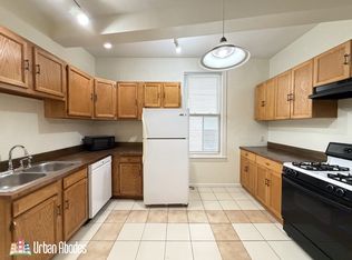 1521 W Barry Ave #K02j, Chicago, IL 60657