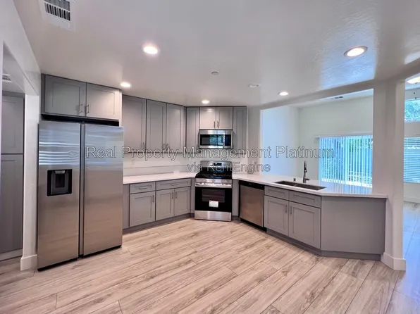 6357 E Mono St, Fresno, CA 93727