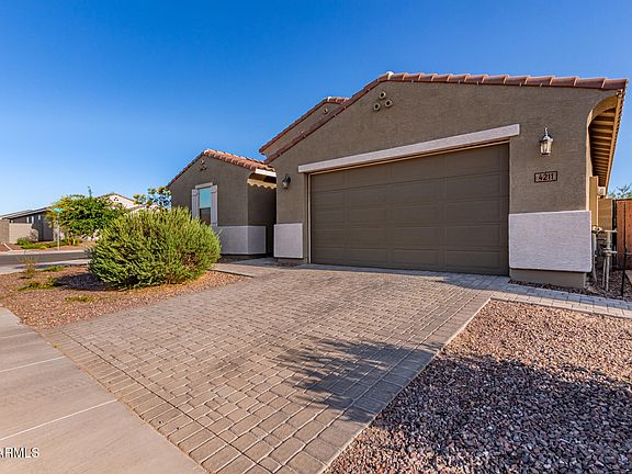 3rd image of 4211 E CAITLIN Drive