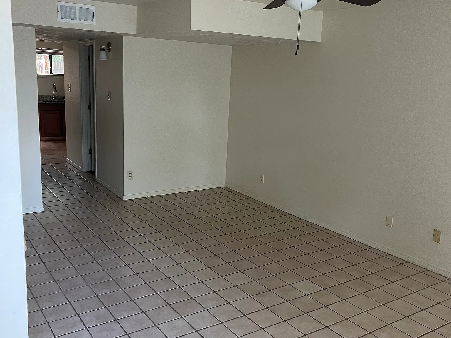 3 bed, 1.5 bath, 1107 sqft, $2,100 — Photo 3