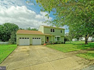 11 Midili Dr, Waterford Works, NJ 08089