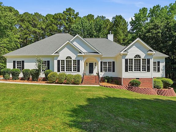 2nd image of 2704 Dray Ct