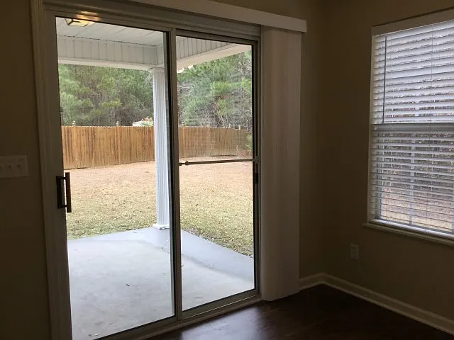 332 Aberdeen Cir — Photo 6