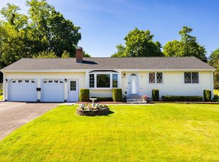 31 Mountain View Dr, Rocky Hill, CT 06067