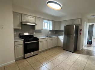 202 S 5th St APT 2, Elizabethport, NJ 07206