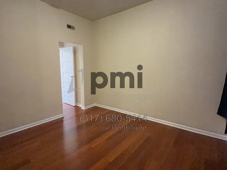 Indy Downtown Colonial Apartments — Photo 58
