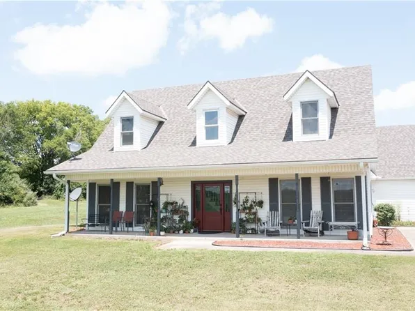 8700 S Corn Cemetery Rd, Oak Grove, MO 64075