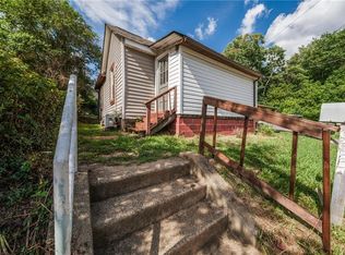 923 Crowder St, Winston Salem, NC 27107