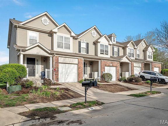 3rd image of 377 Montclair Tower Dr