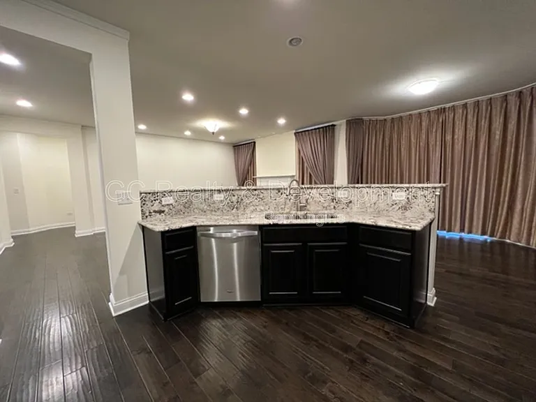 4219 Fraser Cir — Photo 9