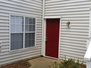 818 Glenleaf Dr, Peachtree Corners, GA 30092