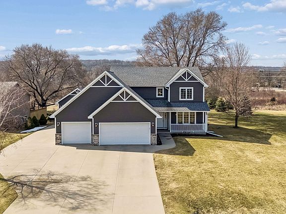 2nd image of 5130 Meadow Dr SE