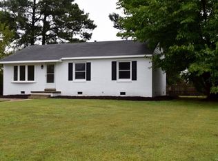 3907 W End Dr, Henrico, VA 23294