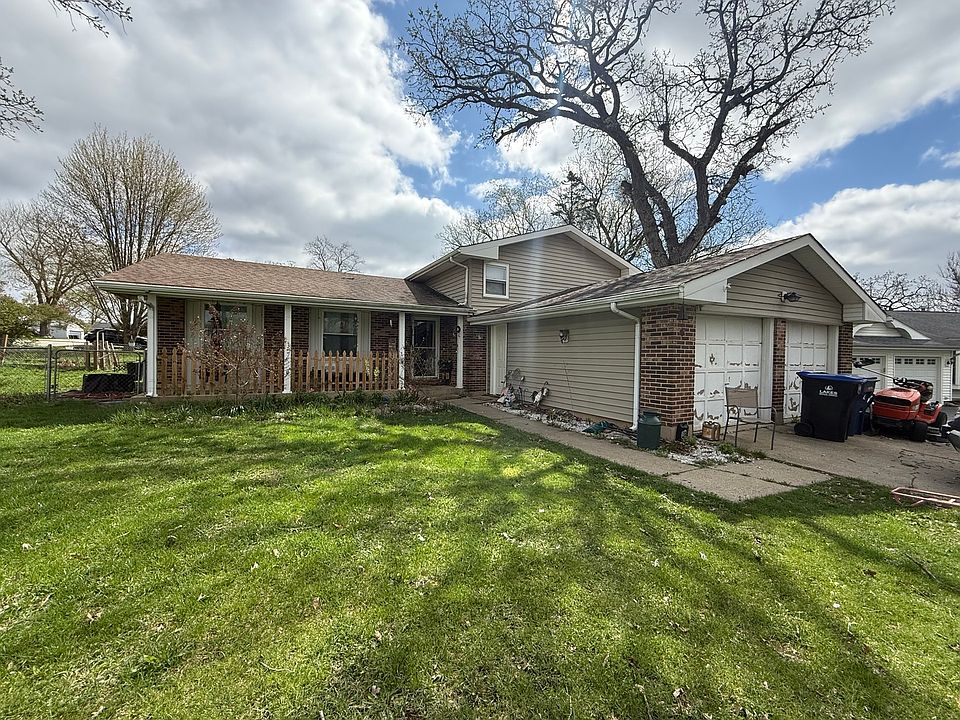 2nd image of 2311 Oakwood Ct