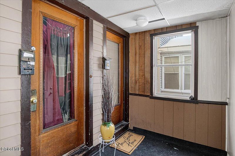 4th image of 14 Bogart Terrace