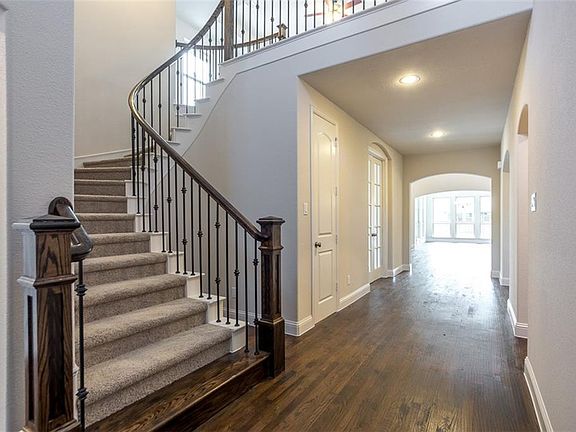 4th image of 11949 Curry Creek Dr