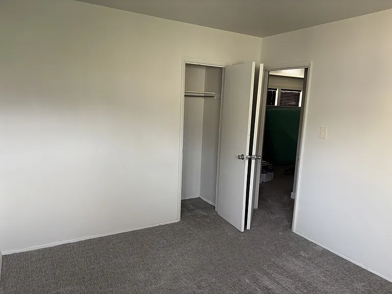 282 N Beverly Ave — Photo 6