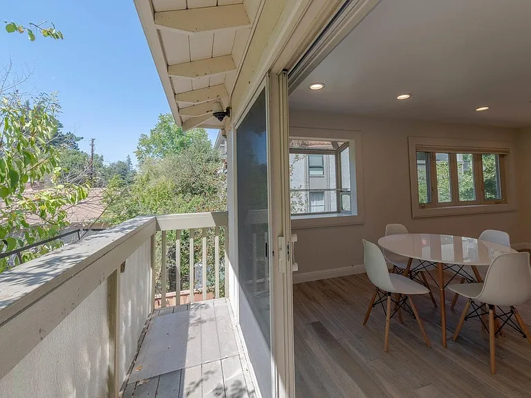 315 Poe St — Photo 15