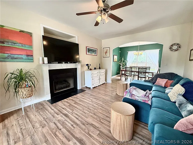 675 Omaha Dr — Photo 5