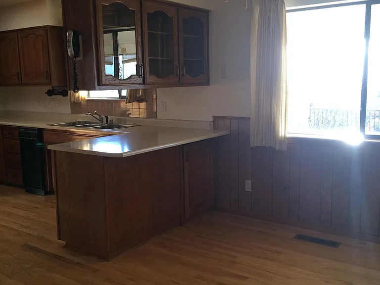 2719 Palo Alto Dr NE — Photo 5